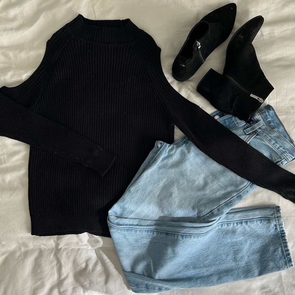 Shoulder Cutout Sweater